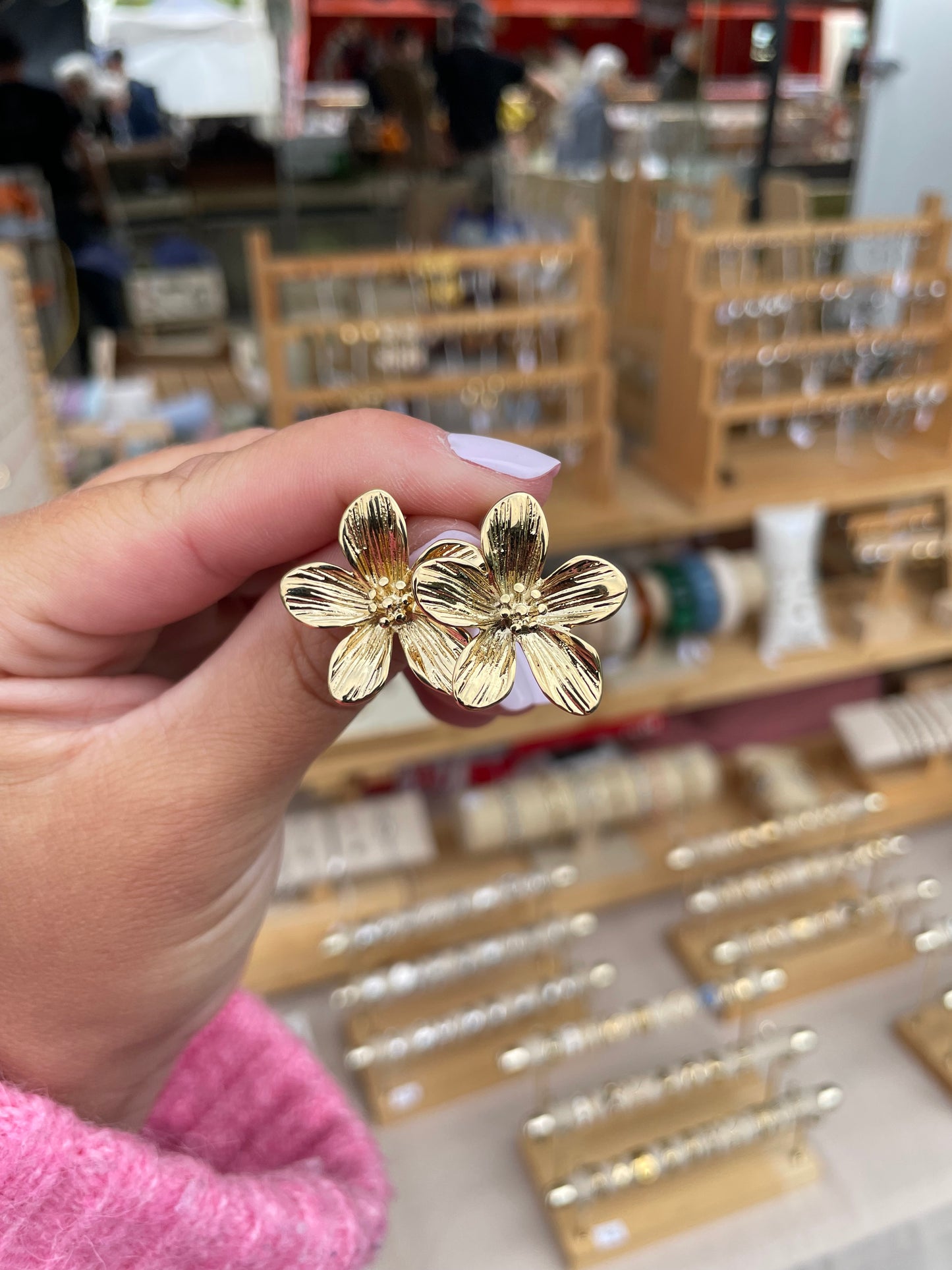 Boucles d’oreilles fleur dorées