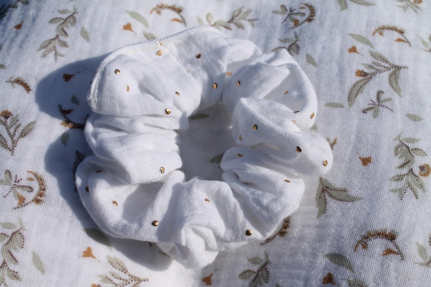 Chouchou Gaze de coton blanc doré