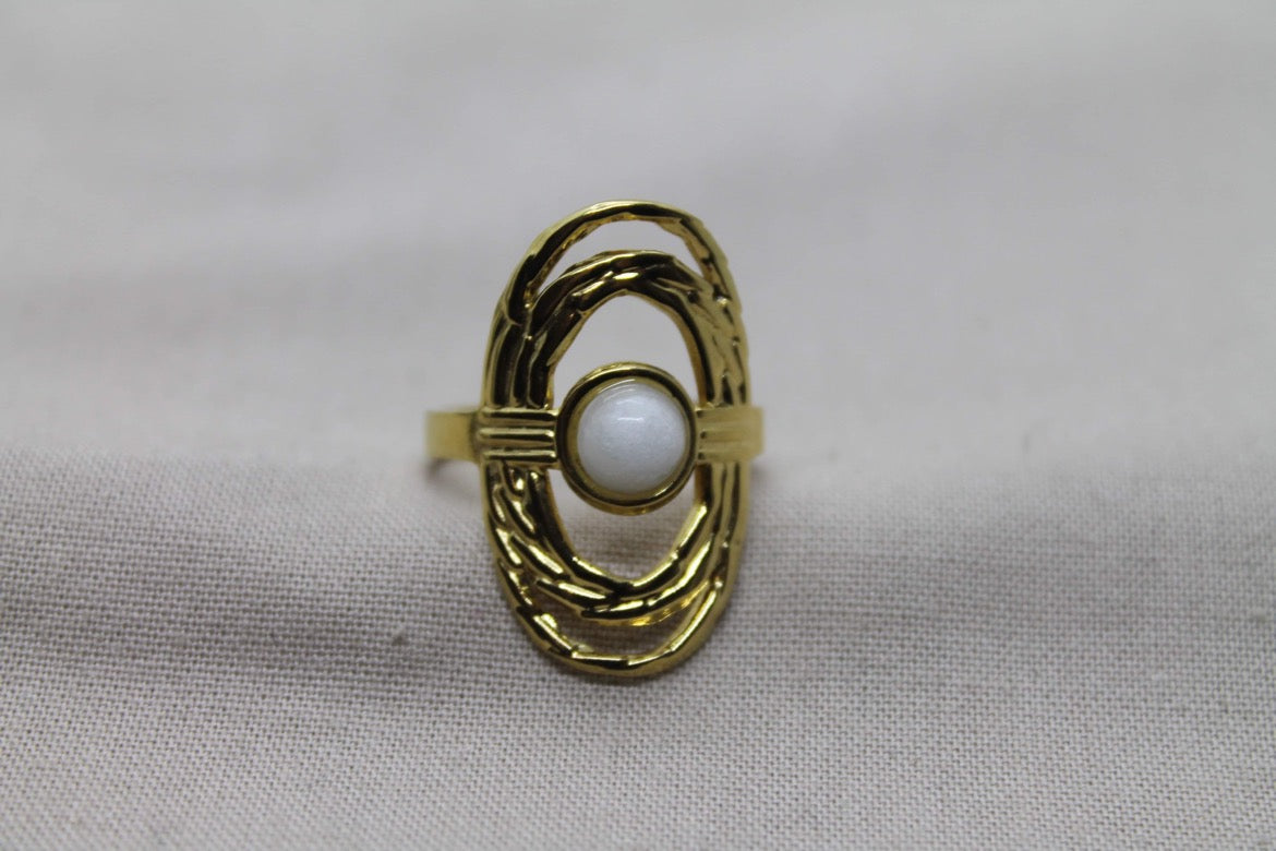 Bague MANUELLA blanche dorée