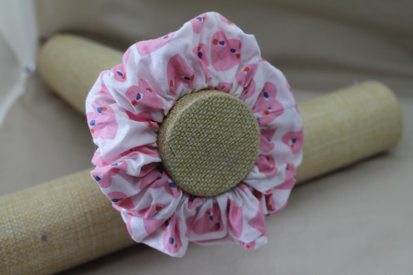 Chouchou Tête en cœur rose