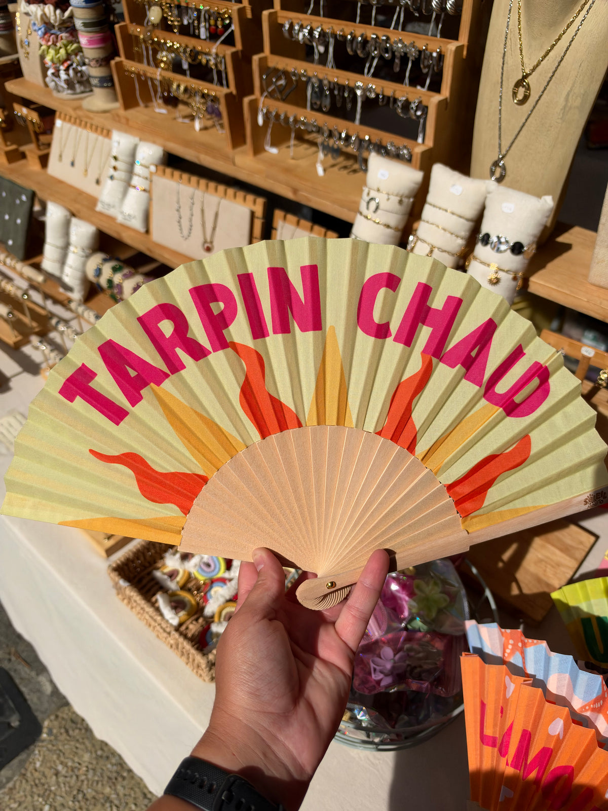 Éventail « Tarpin chaud »