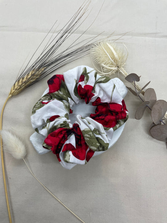 Chouchou fleurs roses rouges