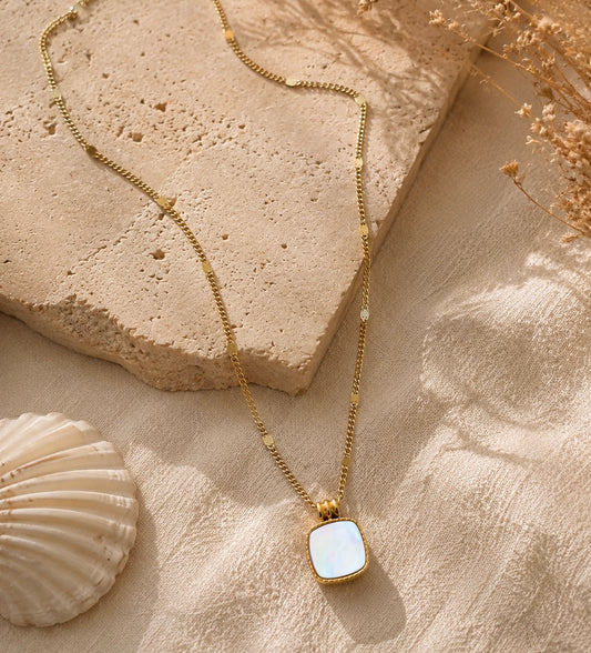 Collier Monica nacre doré