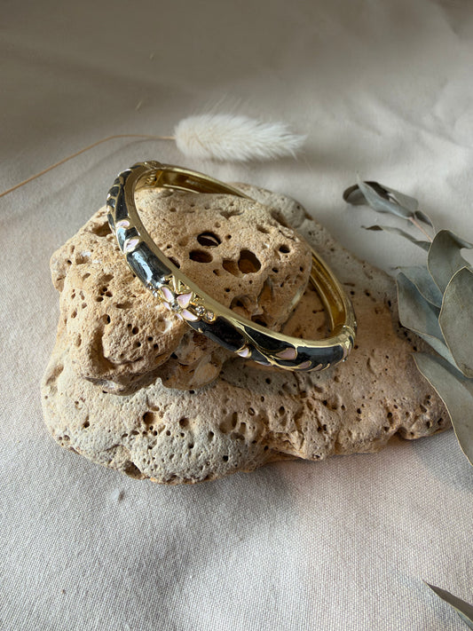 Bracelet jonc thaïlandais fin noir rose clair fleurs