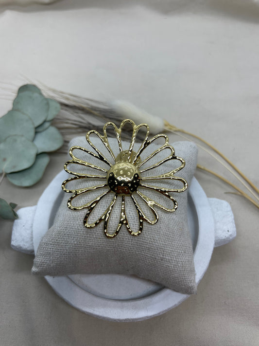 Broche Fleur doré