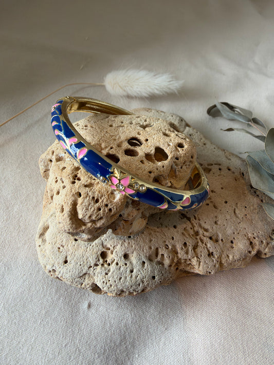 Bracelet jonc thaïlandais fin bleu roi et rose fleurs