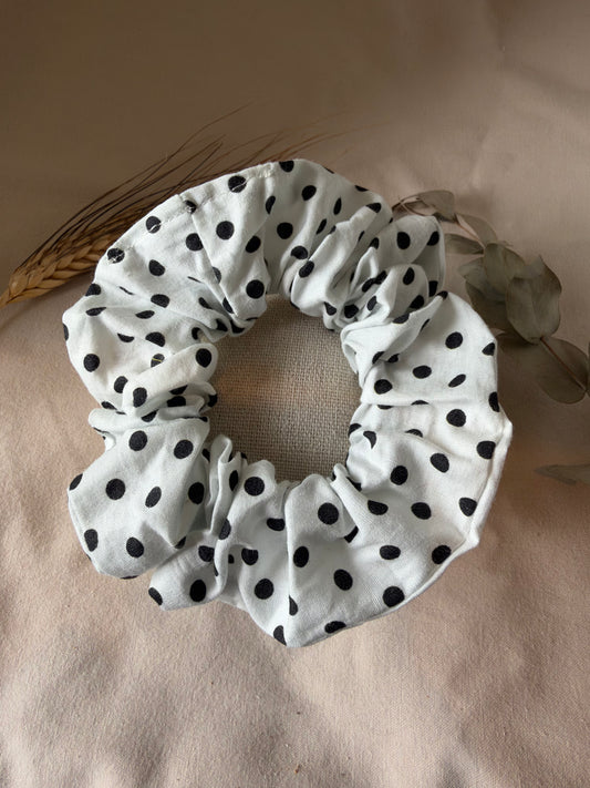 Chouchous blanc à pois noir
